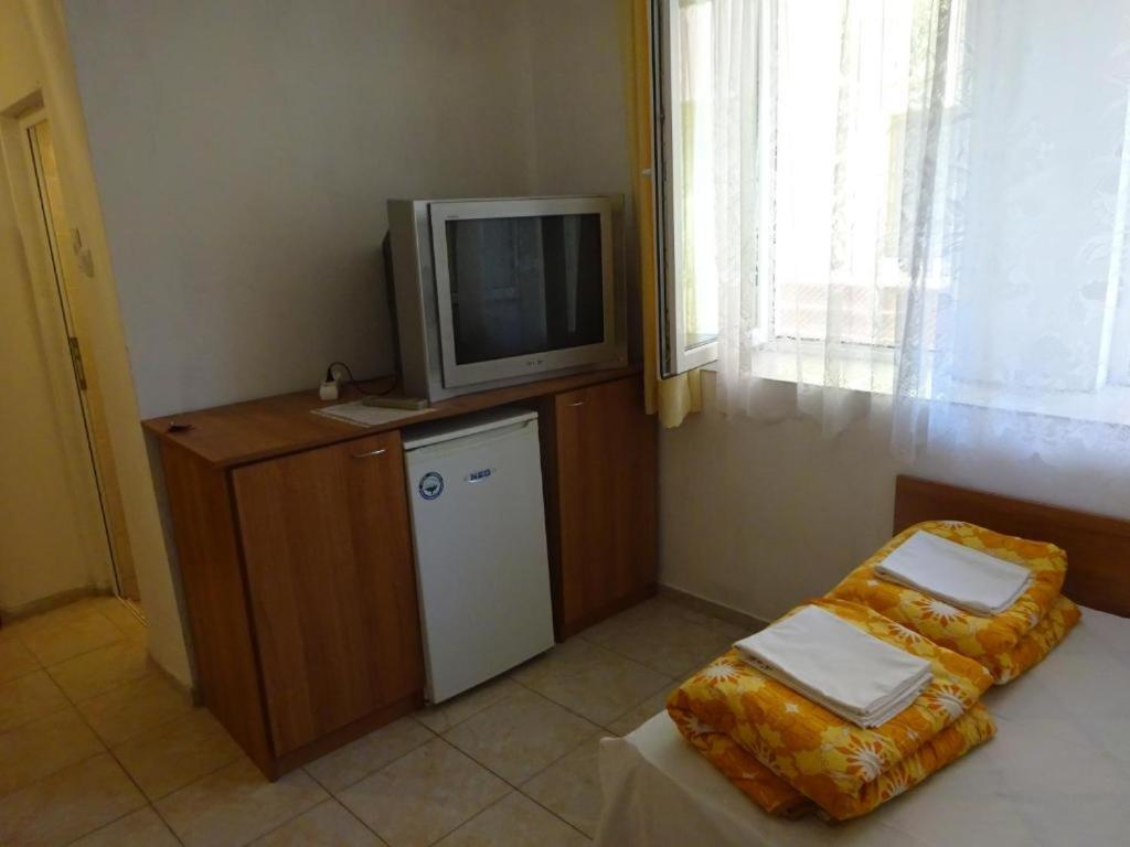 Hrisi Hotel Chernomorets Ngoại thất bức ảnh